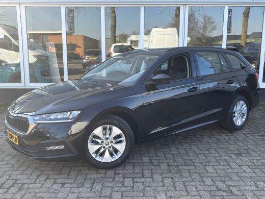 Skoda Octavia Combi 1.0 e-TSI Business Edition | Sfeerverlichting | Parkeersensoren | Apple Carplay | Lane Assist ActivLease financial lease