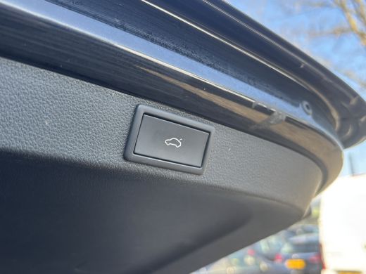 Skoda Octavia Combi 1.0 e-TSI Business Edition | Sfeerverlichting | Parkeersensoren | Apple Carplay | Lane Assist ActivLease financial lease