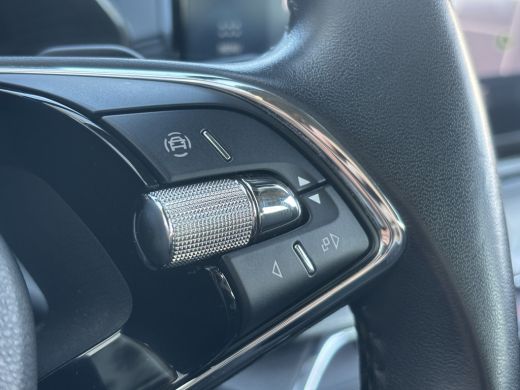 Skoda Octavia Combi 1.0 e-TSI Business Edition | Sfeerverlichting | Parkeersensoren | Apple Carplay | Lane Assist ActivLease financial lease