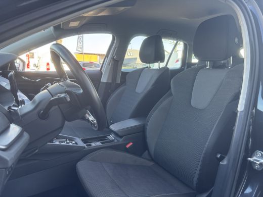 Skoda Octavia Combi 1.0 e-TSI Business Edition | Sfeerverlichting | Parkeersensoren | Apple Carplay | Lane Assist ActivLease financial lease