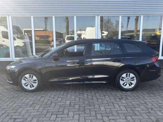 Skoda Octavia Combi 1.0 e-TSI Business Edition | Sfeerverlichting | Parkeersensoren | Apple Carplay | Lane Assist ActivLease financial lease