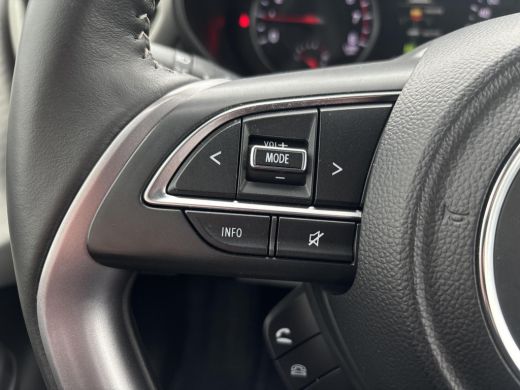 Suzuki Swift 1.2 Select Smart Hybrid Automaat | GEEN AFLEVERKOSTEN | Apple Carplay & Android Auto | Parkeersen... ActivLease financial lease