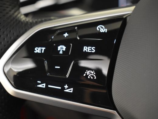 Volkswagen Arteon R-Line Business+ eHybrid 218pk | Trekhaak | Head up display | Panorama dak | 360 camera  | Ledere... ActivLease financial lease