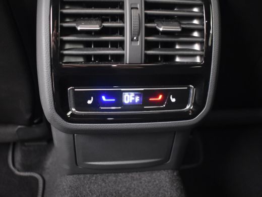 Volkswagen Arteon R-Line Business+ eHybrid 218pk | Trekhaak | Head up display | Panorama dak | 360 camera  | Ledere... ActivLease financial lease