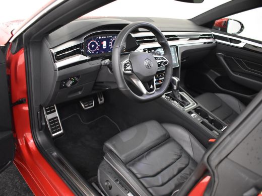 Volkswagen Arteon R-Line Business+ eHybrid 218pk | Trekhaak | Head up display | Panorama dak | 360 camera  | Ledere... ActivLease financial lease