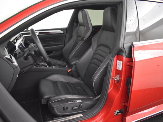 Volkswagen Arteon R-Line Business+ eHybrid 218pk | Trekhaak | Head up display | Panorama dak | 360 camera  | Ledere... ActivLease financial lease