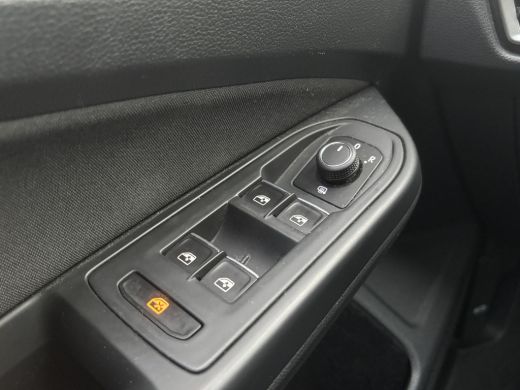 Volkswagen Golf 1.5 TSI Style | Trekhaak | Sfeerverlichting | Stoel & Stuurverwarming | Adaptieve Cruise ActivLease financial lease