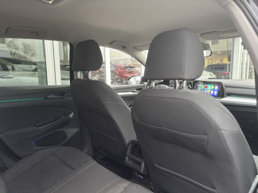 Volkswagen Golf 1.5 TSI Style | Trekhaak | Sfeerverlichting | Stoel & Stuurverwarming | Adaptieve Cruise ActivLease financial lease