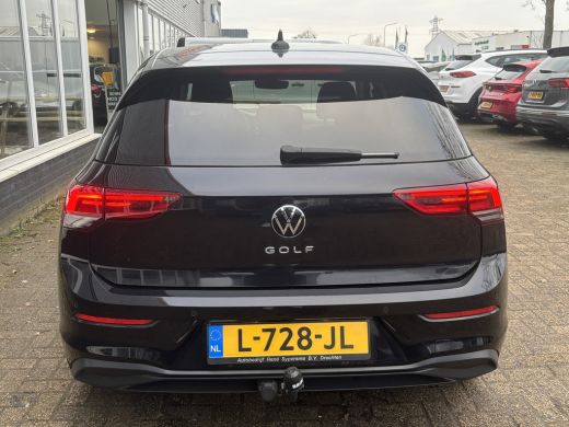 Volkswagen Golf 1.5 TSI Style | Trekhaak | Sfeerverlichting | Stoel & Stuurverwarming | Adaptieve Cruise ActivLease financial lease