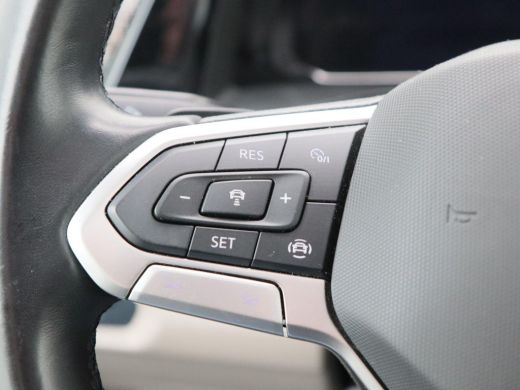 Volkswagen Multivan 1.4 eHybrid 218 Pk L2H1 Life Business 7 Persoons | Stoelverwarming | Camera | Climatronic | CarPl... ActivLease financial lease