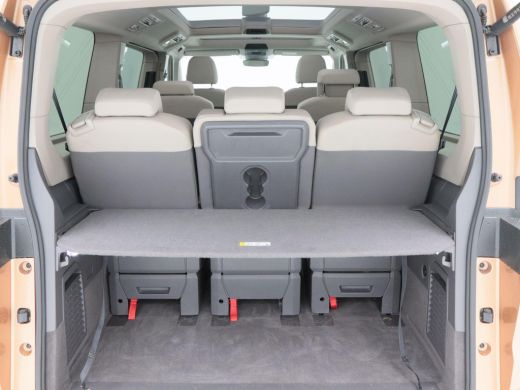 Volkswagen Multivan 1.4 eHybrid 218 Pk L2H1 Life Business 7 Persoons | Stoelverwarming | Camera | Climatronic | CarPl... ActivLease financial lease