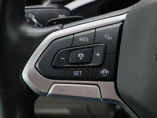 Volkswagen Multivan 1.4 eHybrid 218 Pk L2H1 Life Business 7 Persoons | Stoelverwarming | Camera | Climatronic | CarPl... ActivLease financial lease
