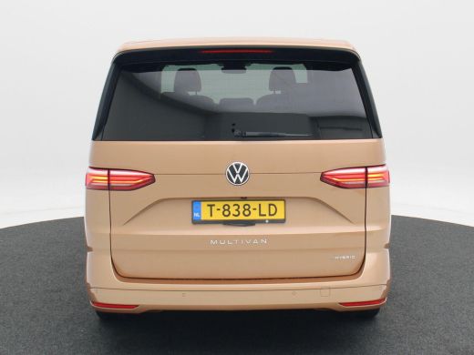 Volkswagen Multivan 1.4 eHybrid 218 Pk L2H1 Life Business 7 Persoons | Stoelverwarming | Camera | Climatronic | CarPl... ActivLease financial lease