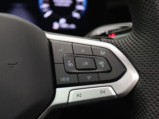 Volkswagen Passat Variant 1.5 eHybrid R-Line Edition 272PK DSG SOH 100%, Pano-Schuifdak, Trekhaak, Black Style, Led... ActivLease financial lease