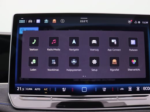 Volkswagen Passat Variant 1.5 eHybrid R-Line Edition 272PK DSG SOH 100%, Pano-Schuifdak, Trekhaak, Black Style, Led... ActivLease financial lease