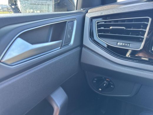 Volkswagen Polo 1.0 TSI R-Line | 95 pk | A-Camera | IQ. Light | Automaat | App Connect | Lane Assist | ActivLease financial lease