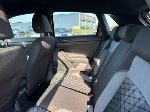 Volkswagen Polo 1.0 TSI R-Line | 95 pk | A-Camera | IQ. Light | Automaat | App Connect | Lane Assist | ActivLease financial lease