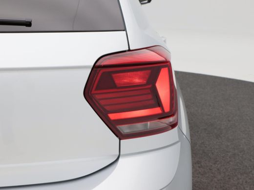 Volkswagen Polo 1.0 TSi R-Line | Adaptive Cruise | Climatronic | CarPlay | Parkeersensoren | Navigatie | 16 Inch ... ActivLease financial lease