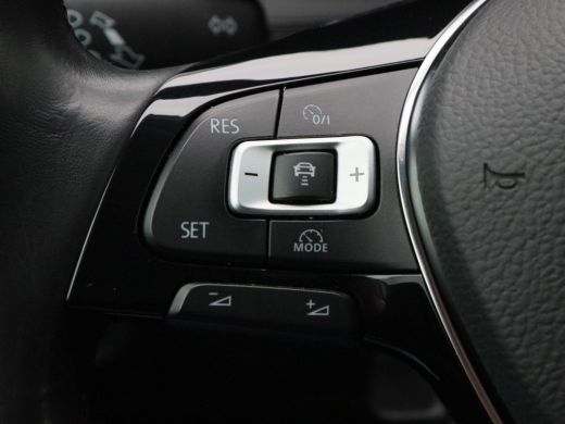 Volkswagen Polo 1.0 TSi R-Line | Adaptive Cruise | Climatronic | CarPlay | Parkeersensoren | Navigatie | 16 Inch ... ActivLease financial lease