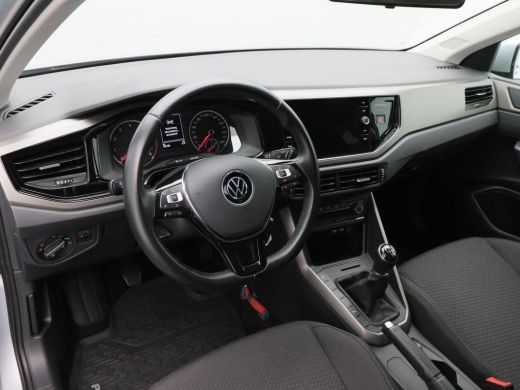 Volkswagen Polo 1.0 TSi R-Line | Adaptive Cruise | Climatronic | CarPlay | Parkeersensoren | Navigatie | 16 Inch ... ActivLease financial lease