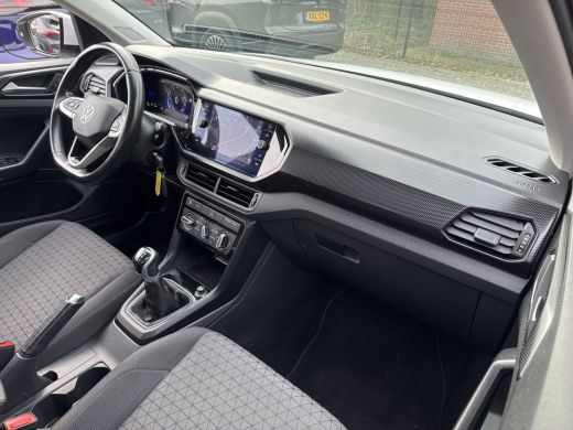 Volkswagen T-Cross 1.0 TSI 110PK LIFE CARPLAY/PDC/NAVIGATIE ActivLease financial lease