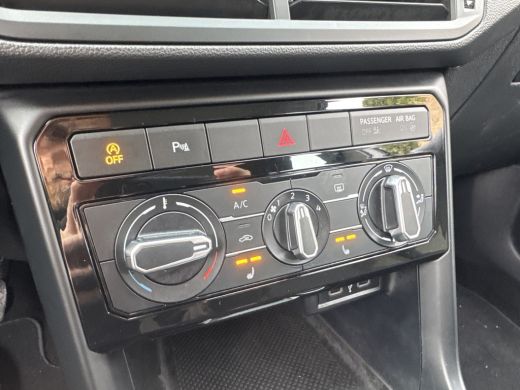 Volkswagen T-Cross 1.0 TSI 110PK LIFE CARPLAY/PDC/NAVIGATIE ActivLease financial lease