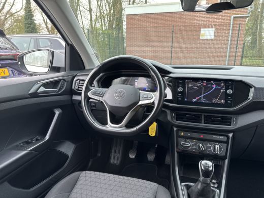 Volkswagen T-Cross 1.0 TSI 110PK LIFE CARPLAY/PDC/NAVIGATIE ActivLease financial lease