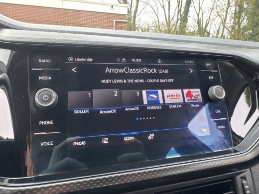 Volkswagen T-Cross 1.0 TSI 110PK LIFE CARPLAY/PDC/NAVIGATIE ActivLease financial lease