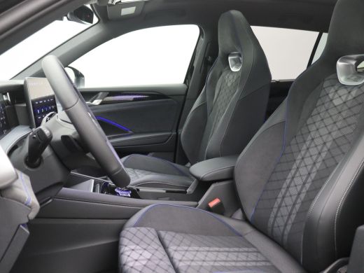 Volkswagen Tayron 1.5 eHybrid R-Line Edition 272PK DSG Pano-Schuifdak, Trekhaak, 20" LM Velgen, Navi via Apple Carp... ActivLease financial lease