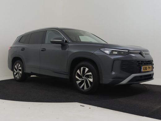 Volkswagen Tayron 1.5 eTSI Life Edition 7p. 150pk DSG/AUTO | Achteruitrijcamera | Dodehoek detectie | Apple Carplay... ActivLease financial lease