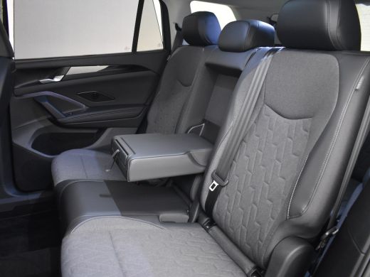 Volkswagen Tayron 1.5 eTSI Life Edition 7p. 150pk DSG/AUTO | Achteruitrijcamera | Dodehoek detectie | Apple Carplay... ActivLease financial lease