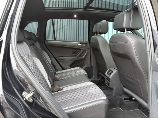 Volkswagen Tiguan 1.4 TSI eHybrid R-Line Business+ | Panodak | 360 Camera | Trekhaak wegkl. | Head Up | Prijs Rijkl... ActivLease financial lease