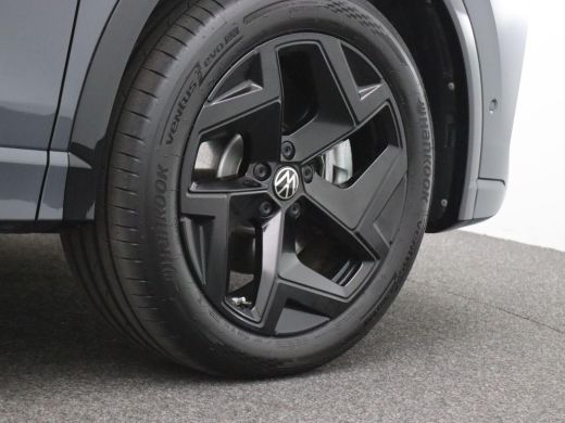 Volkswagen Tiguan 1.5 eHybrid R-Line Edition 272PK DSG Pano-Schuifdak, Black Style, Keyless, Navi via Apple Carplay... ActivLease financial lease
