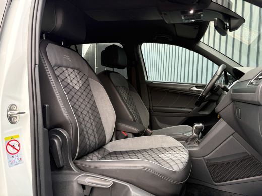 Volkswagen Tiguan 1.5 TSI R-Line Business+ | Trekhaak wegkl. | Head Up | Side Assist | IQ Light | Elk. A-klep | Pri... ActivLease financial lease