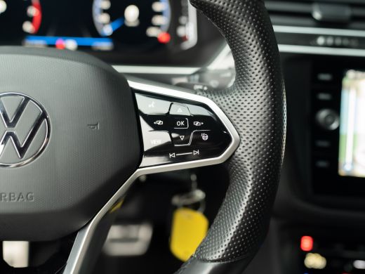 Volkswagen Tiguan 1.5 TSI R-Line Business+ | Trekhaak wegkl. | Head Up | Side Assist | IQ Light | Elk. A-klep | Pri... ActivLease financial lease