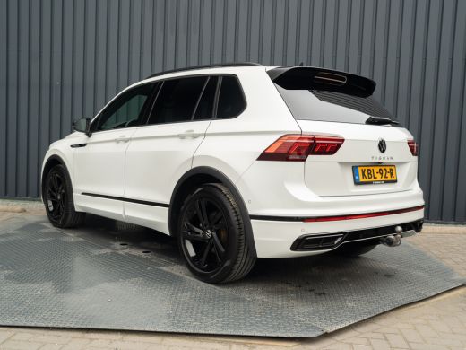 Volkswagen Tiguan 1.5 TSI R-Line Business+ | Trekhaak wegkl. | Head Up | Side Assist | IQ Light | Elk. A-klep | Pri... ActivLease financial lease