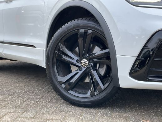 Volkswagen Tiguan Allspace 1.5 TSI R-Line 7p. Pano.dak Stoelverw. Carplay Business+ ActivLease financial lease