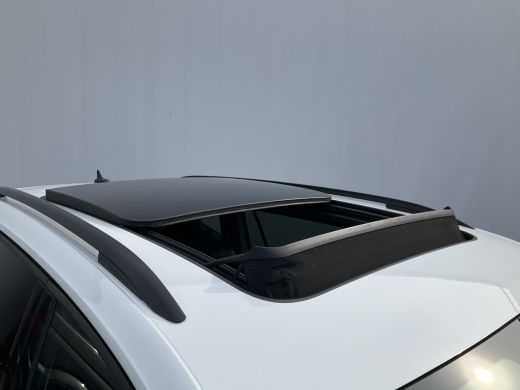 Volkswagen Tiguan Allspace 1.5 TSI R-Line 7p. Pano.dak Stoelverw. Carplay Business+ ActivLease financial lease