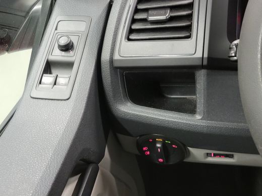 Volkswagen Transporter 2.0TDI L2/H2 8-Personenbus Automaat Euro 6! ActivLease financial lease