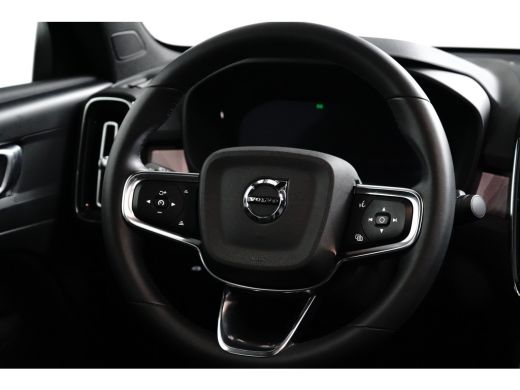 Volvo  C40 Recharge Twin Plus 82 kWh | Achteruitrijcamera | Cruise control adaptief met Stop&Go en stuurhulp... ActivLease financial lease