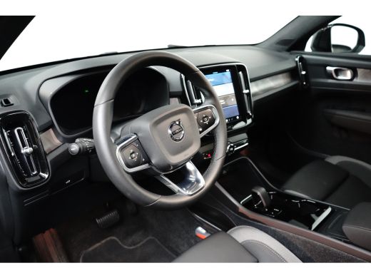 Volvo  C40 Recharge Twin Plus 82 kWh | Achteruitrijcamera | Cruise control adaptief met Stop&Go en stuurhulp... ActivLease financial lease