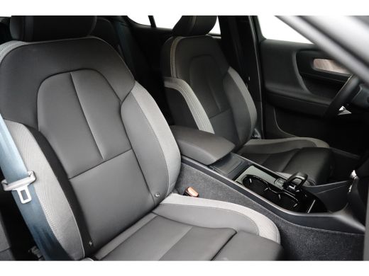 Volvo  C40 Recharge Twin Plus 82 kWh | Achteruitrijcamera | Cruise control adaptief met Stop&Go en stuurhulp... ActivLease financial lease