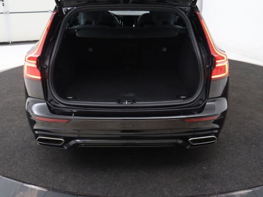 Volvo  V60 2.0 B4 R-Design | Stoelverwarming | Adaptive cruise | Carplay | Camera | Keyless | Navigatie | Ha... ActivLease financial lease