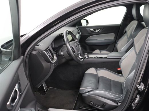 Volvo  V60 2.0 B4 R-Design | Stoelverwarming | Adaptive cruise | Carplay | Camera | Keyless | Navigatie | Ha... ActivLease financial lease