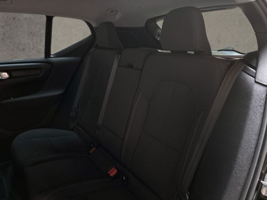 Volvo  XC40 1.5 T4 Recharge Inscription 211Pk Automaat (APPLE CARPLAY, GROOT NAVI, CAMERA, GETINT GLAS, SPORT... ActivLease financial lease