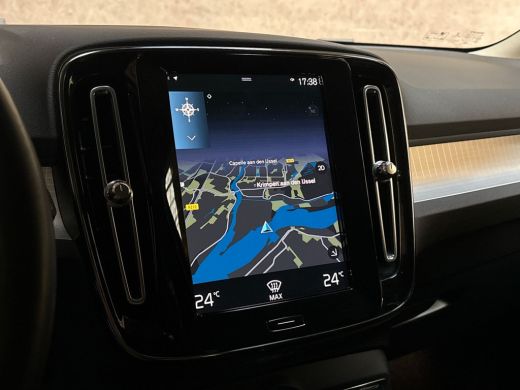 Volvo  XC40 1.5 T4 Recharge Inscription 211Pk Automaat (APPLE CARPLAY, GROOT NAVI, CAMERA, GETINT GLAS, SPORT... ActivLease financial lease