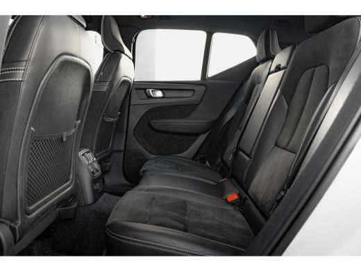 Volvo  XC40 1.5 T5 Recharge 263pk R-Design | Trekhaak | Panoramadak | Camera | Bestuurdersstoel Elektrisch ActivLease financial lease