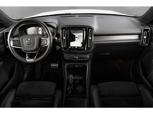 Volvo  XC40 1.5 T5 Recharge 263pk R-Design | Trekhaak | Panoramadak | Camera | Bestuurdersstoel Elektrisch ActivLease financial lease