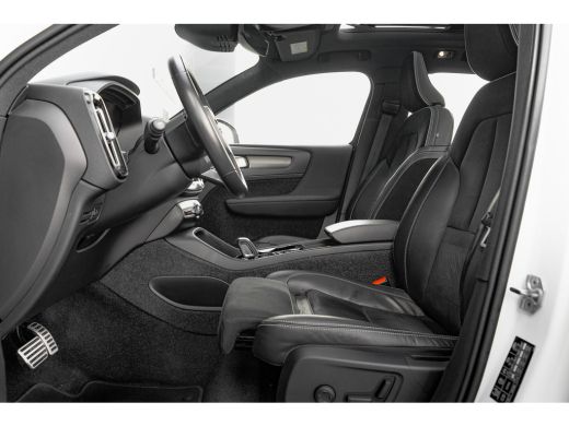 Volvo  XC40 1.5 T5 Recharge 263pk R-Design | Trekhaak | Panoramadak | Camera | Bestuurdersstoel Elektrisch ActivLease financial lease