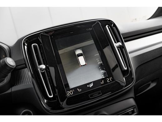 Volvo  XC40 1.5 T5 Recharge 263pk R-Design | Trekhaak | Panoramadak | Camera | Bestuurdersstoel Elektrisch ActivLease financial lease